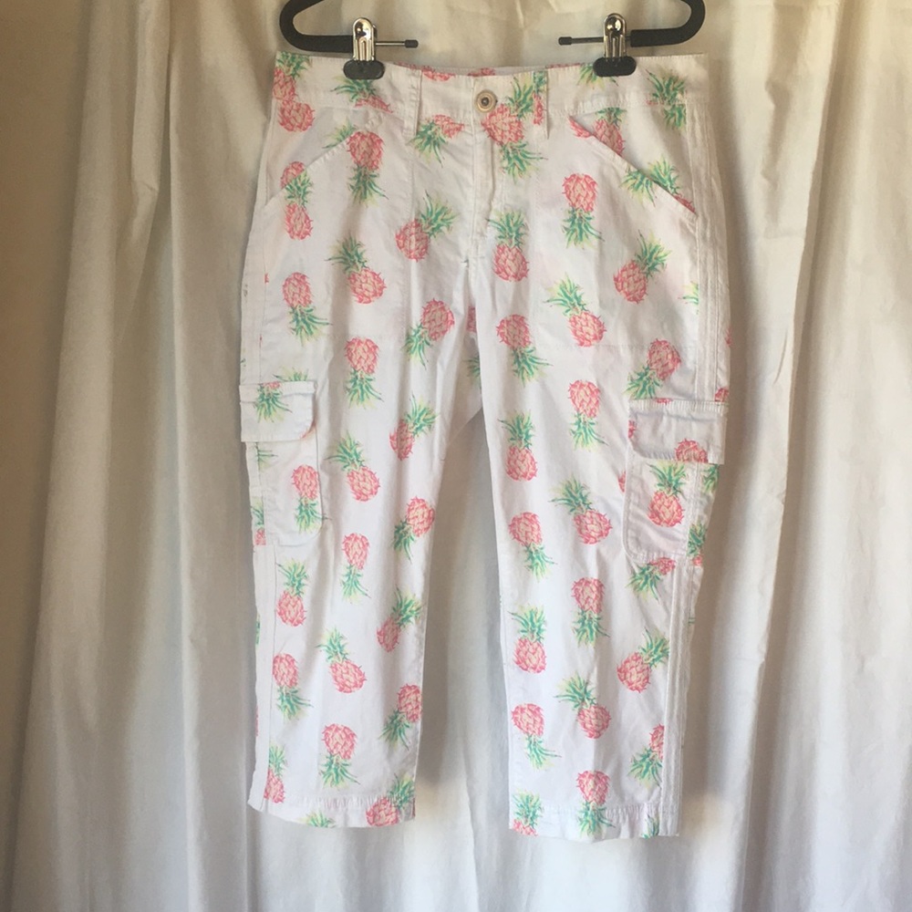 Time and Tru Pineapple Cargo Capris 10